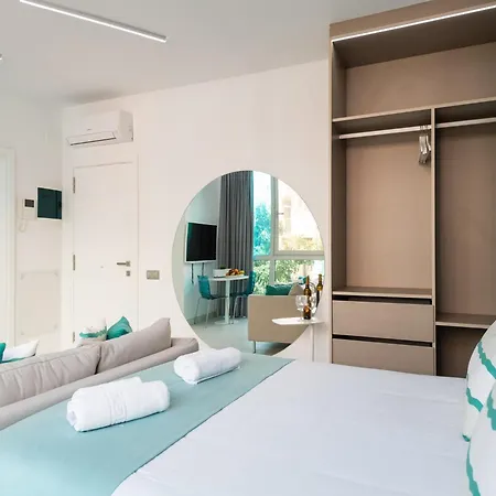 Bright Coastal For 2 Guests Appartamento