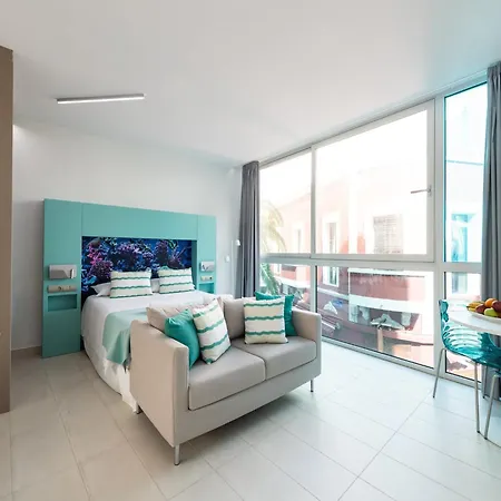 Apartment Bright Coastal For 2 Guests