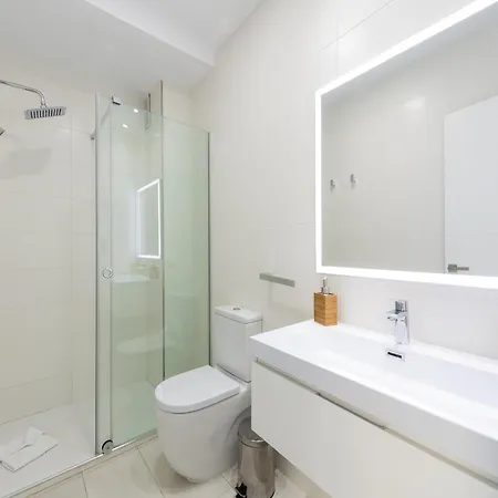 Apartment Bright Coastal For 2 Guests *