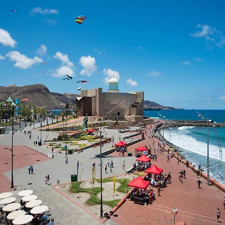 In Palmas Near Playa Canteras * Las Palmas de Gran Canaria